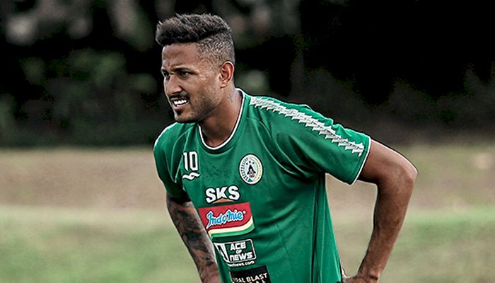 Wander Luiz Menilai Covid-19 Tak Pengaruhi Kekuatan Persib